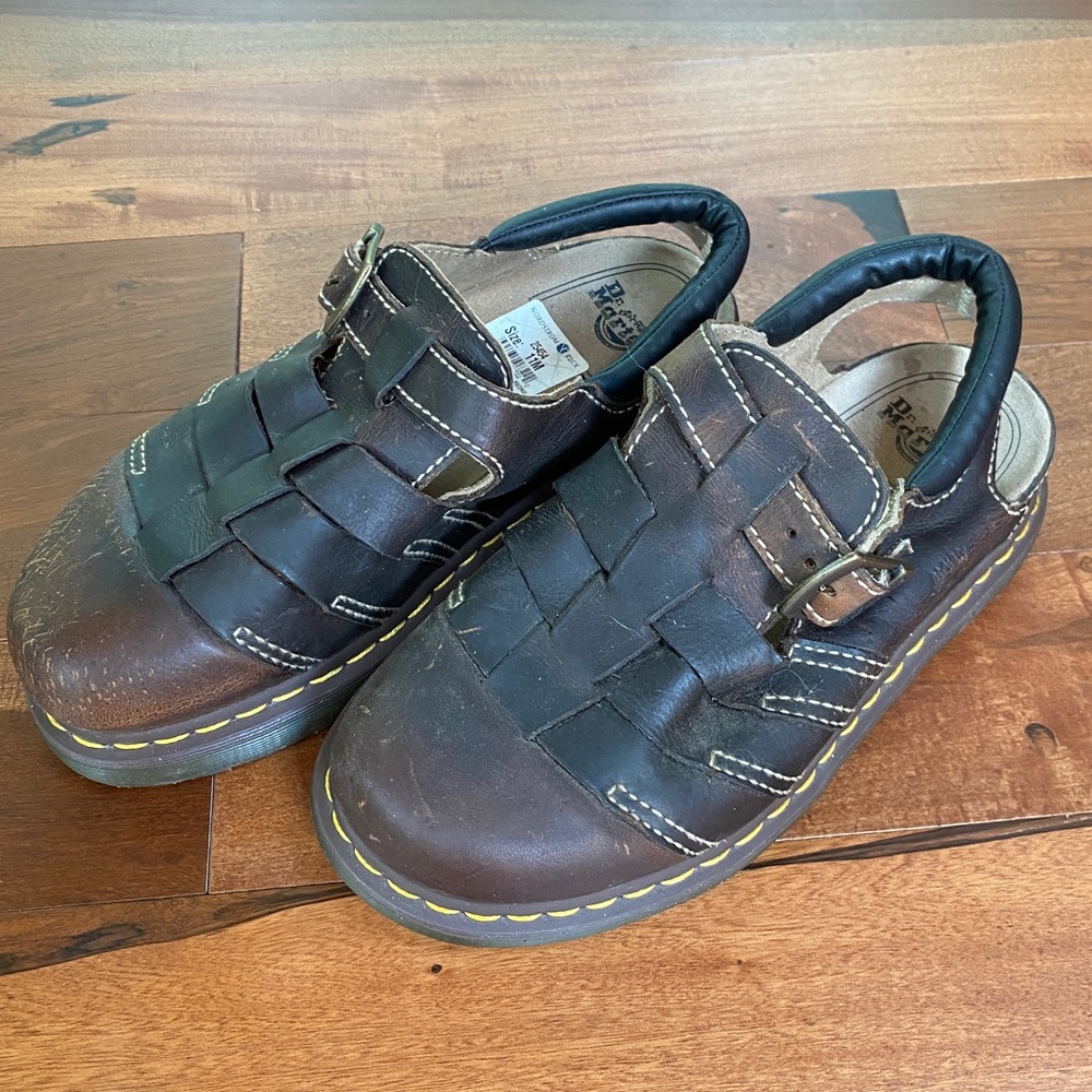 NWT Dr. Martens interwoven leather sandals